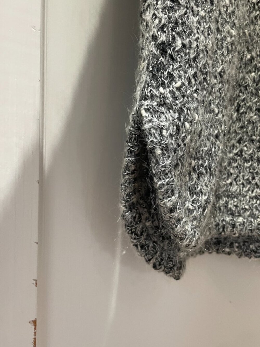 Ann Taylor Black & Gray Fuzzy Sweater Size XS Petite - Picture 6 of 9